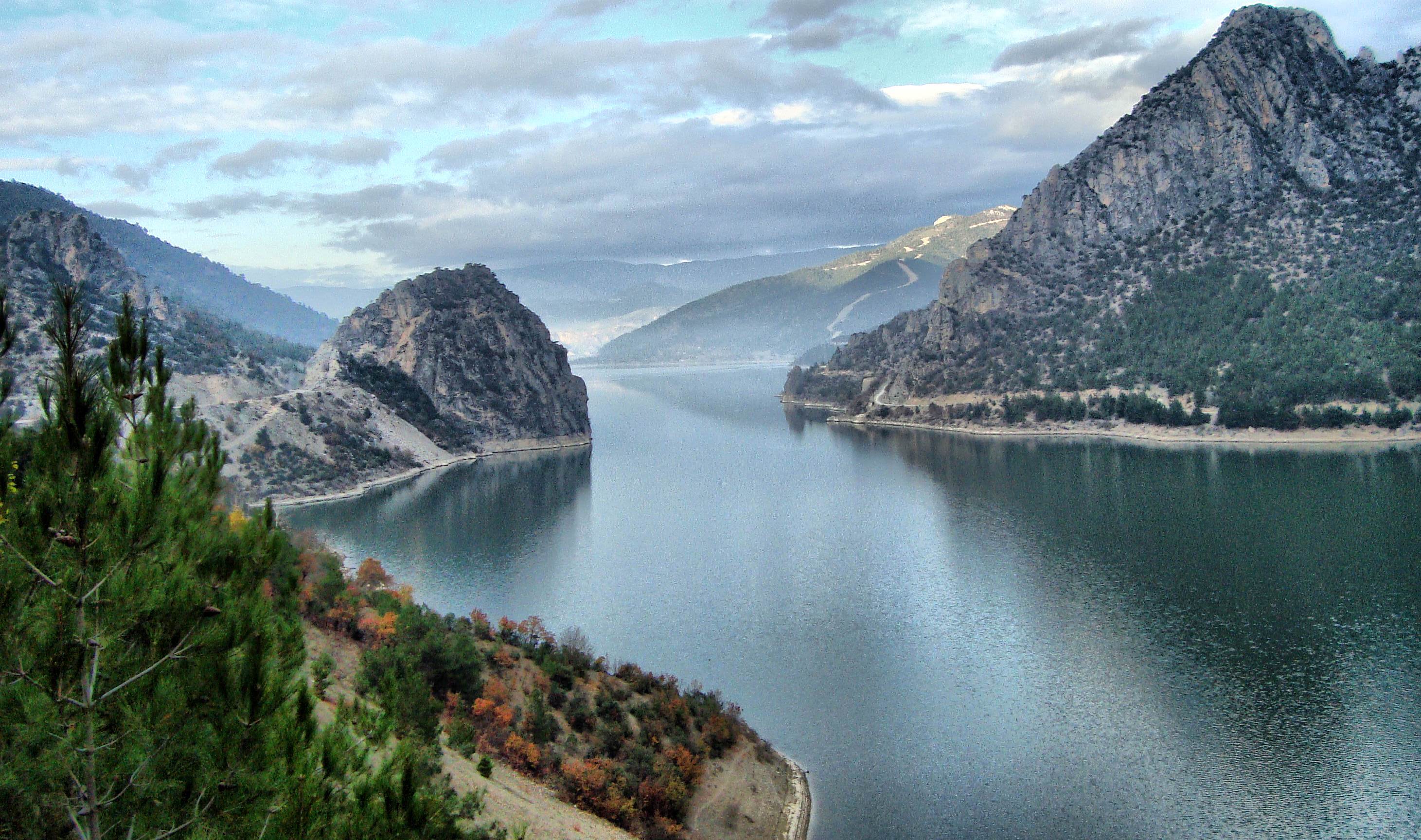 Altınkaya Barajı Gölü
