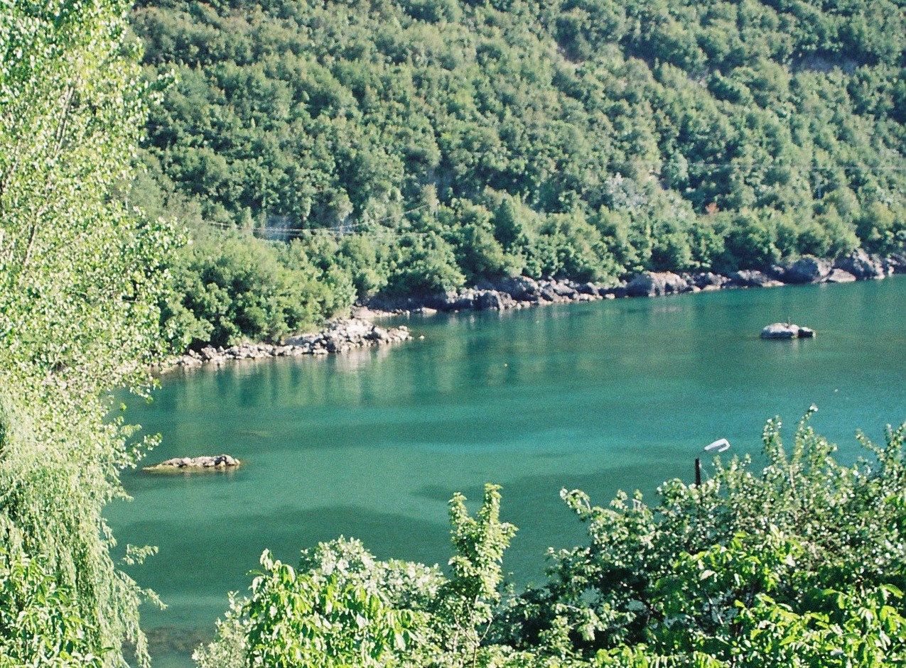 Gideros Koyu Yakını